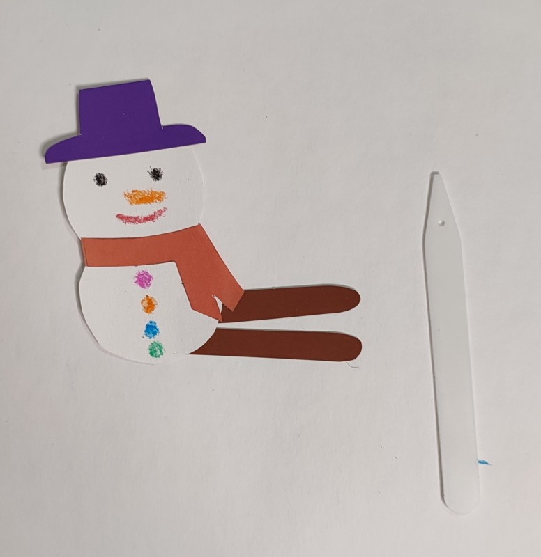 Снеговик на лыжах поделка для детей
